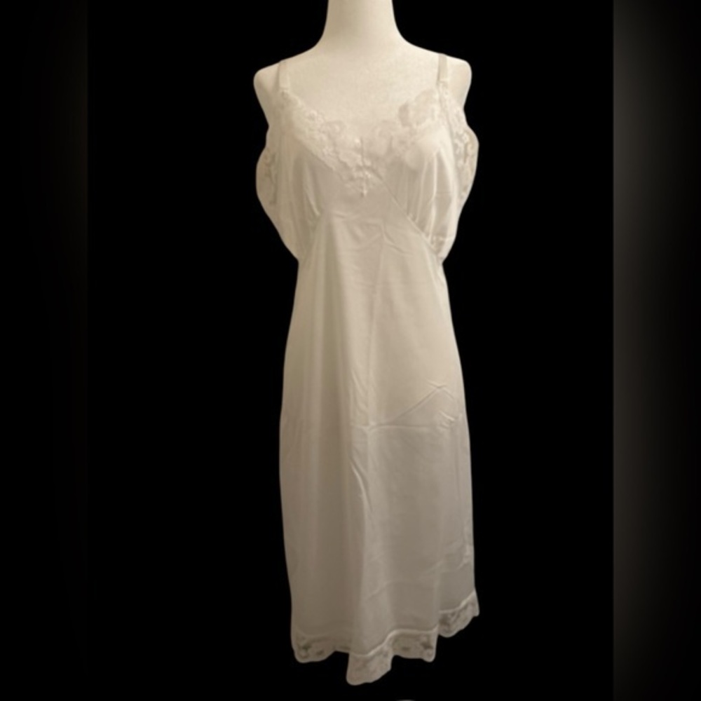 Vintage Slip White Night Gown Lingerie‎ Slip Dress Med. 36 Made USA Nylon Lace